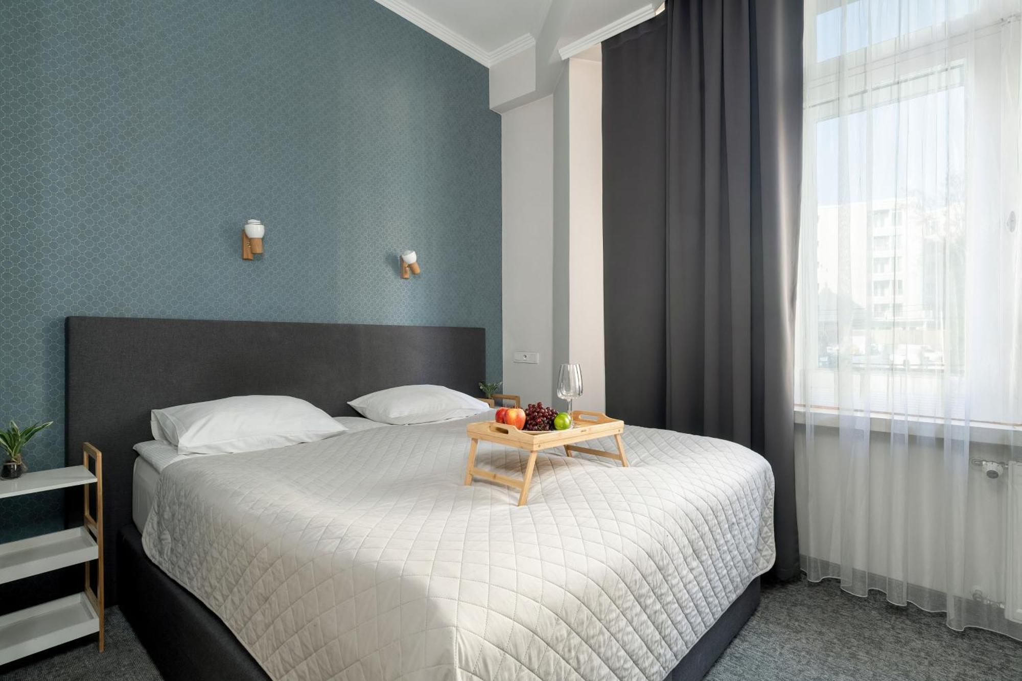 Very Berry - Glogowska 39-5 - Apartamenty Targowe, self check in 24h Posen Exterior foto
