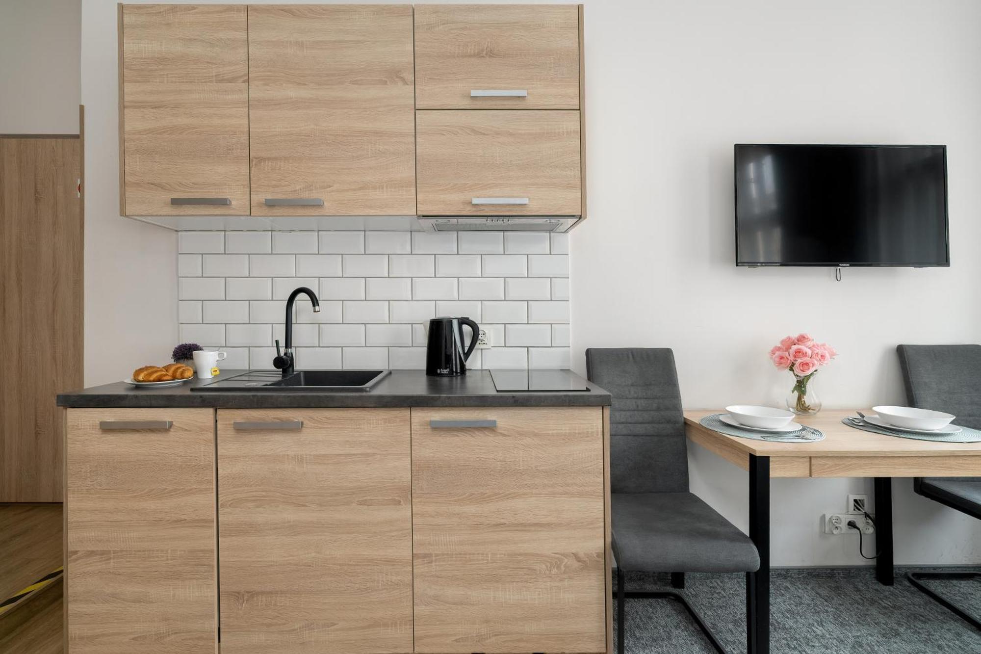 Very Berry - Glogowska 39-5 - Apartamenty Targowe, self check in 24h Posen Exterior foto