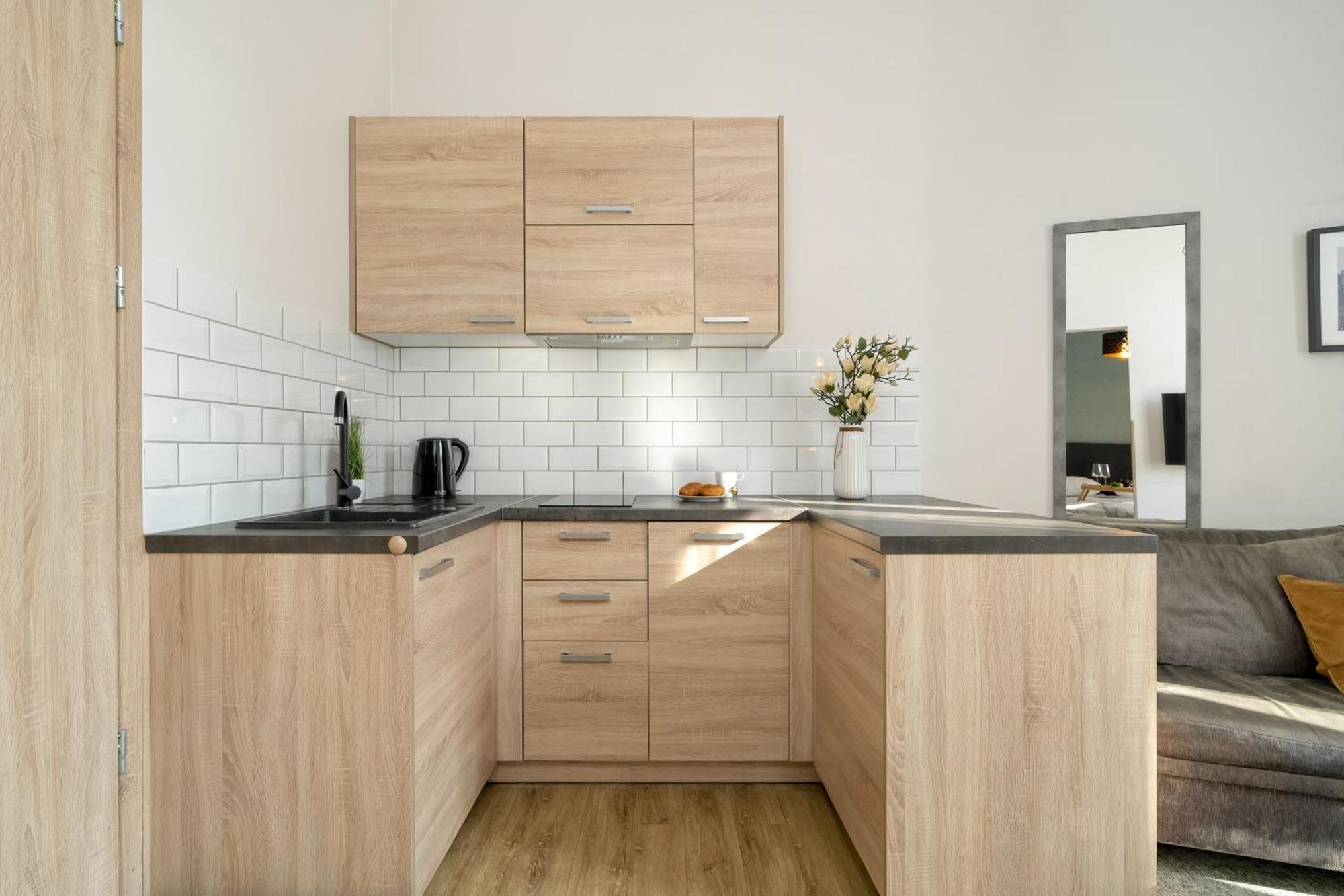 Very Berry - Glogowska 39-5 - Apartamenty Targowe, self check in 24h Posen Exterior foto
