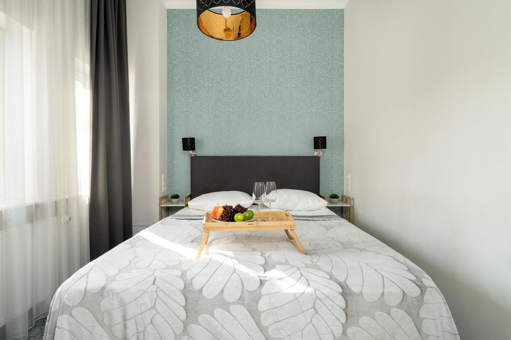 Very Berry - Glogowska 39-5 - Apartamenty Targowe, self check in 24h Posen Exterior foto