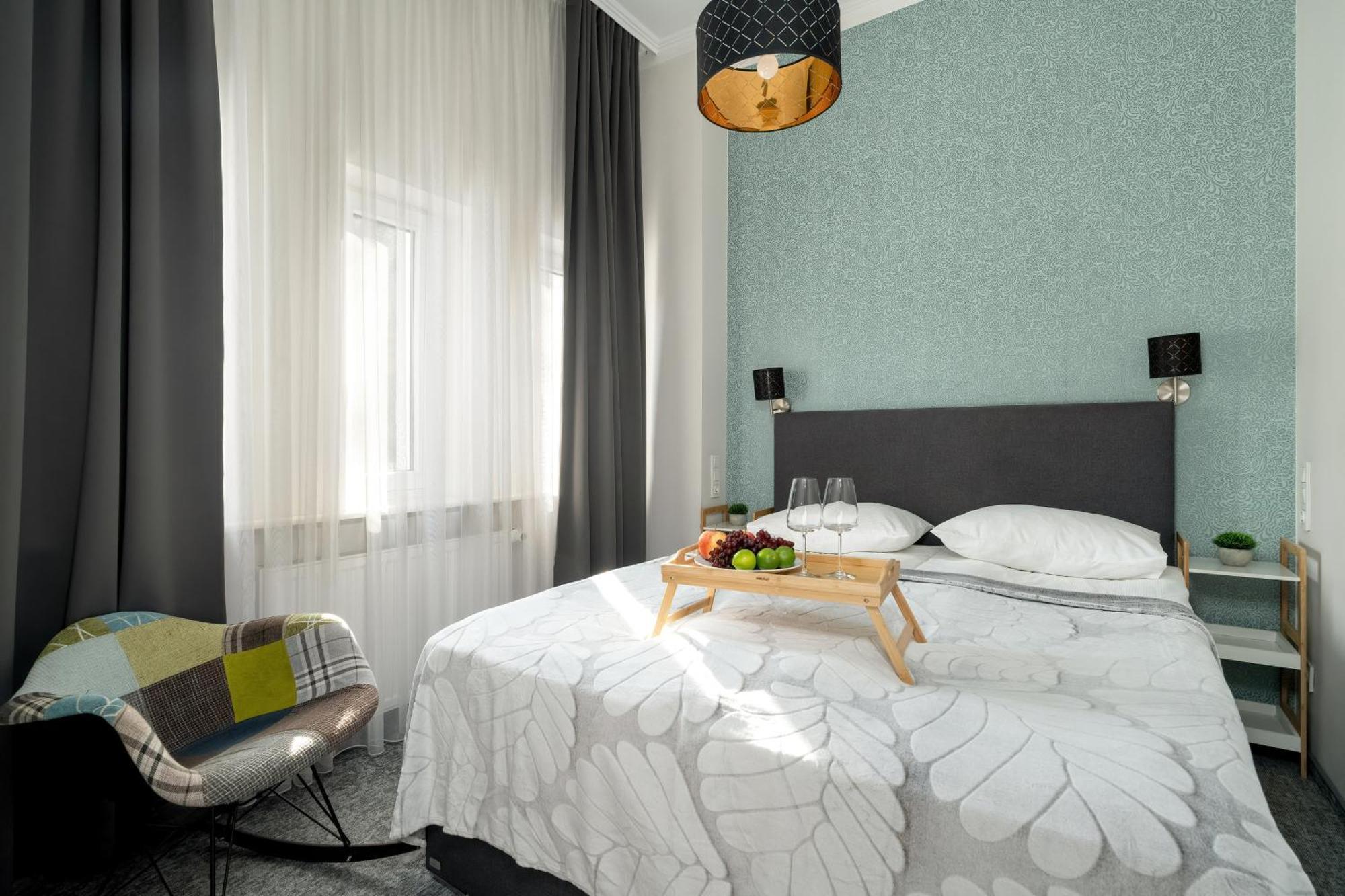 Very Berry - Glogowska 39-5 - Apartamenty Targowe, self check in 24h Posen Exterior foto