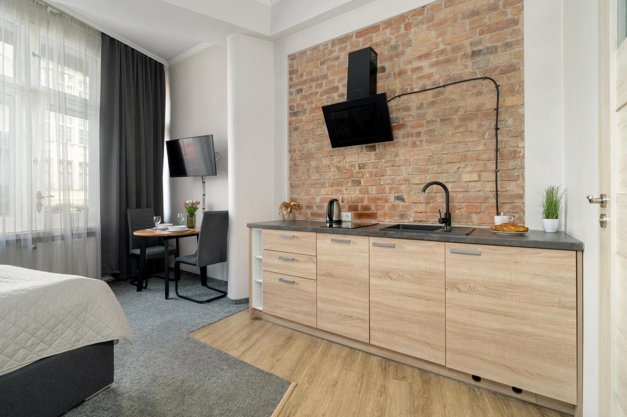 Very Berry - Glogowska 39-5 - Apartamenty Targowe, self check in 24h Posen Exterior foto
